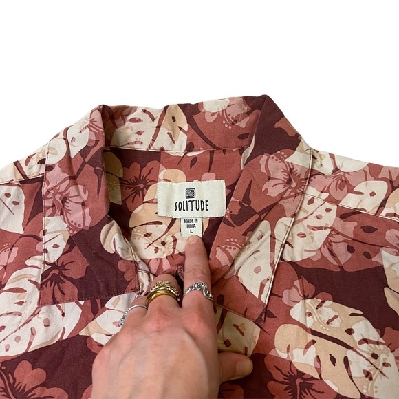 Vintage Solitude Short Sleeve Leaf Print Hawaiian Shirt - Picture 3 of 5